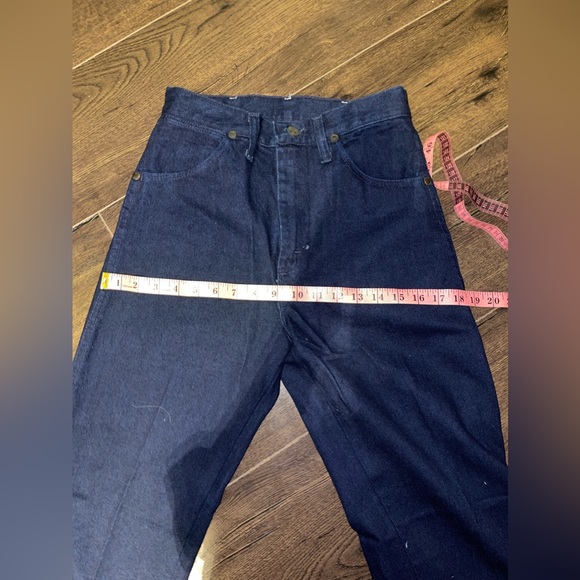 Vintage Women’s Wrangler Blue Jeans - Picture 8 of 9